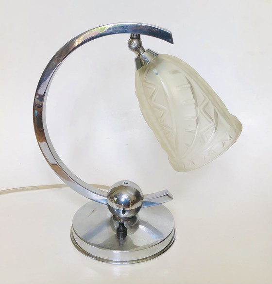 Image 1 of Vintage Art Deco lamp