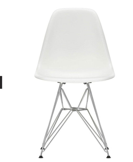 Image 1 of 2x Vitra Eames eetkamerstoel