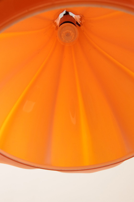 Image 1 of Vintage Oranje Glazen Hanglamp Van Peill En Putzler 1960