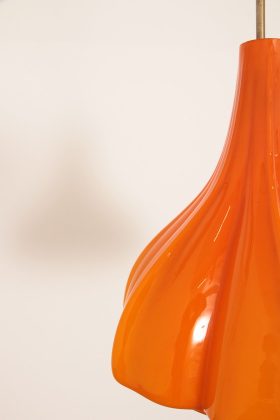 Image 1 of Vintage Oranje Glazen Hanglamp Van Peill En Putzler 1960