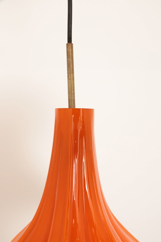 Image 1 of Vintage Oranje Glazen Hanglamp Van Peill En Putzler 1960