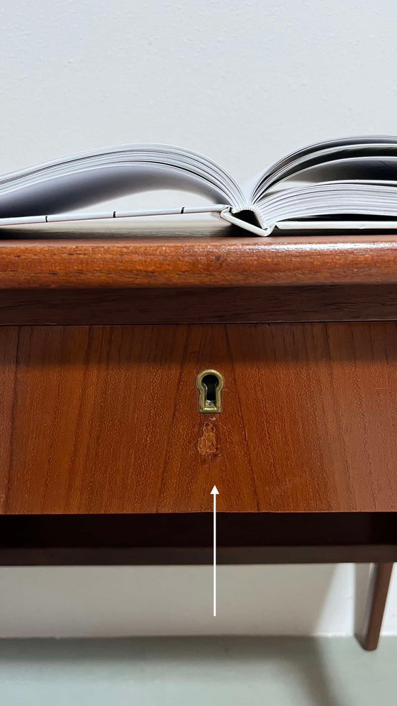 Image 1 of Vintage Deens bureau teak