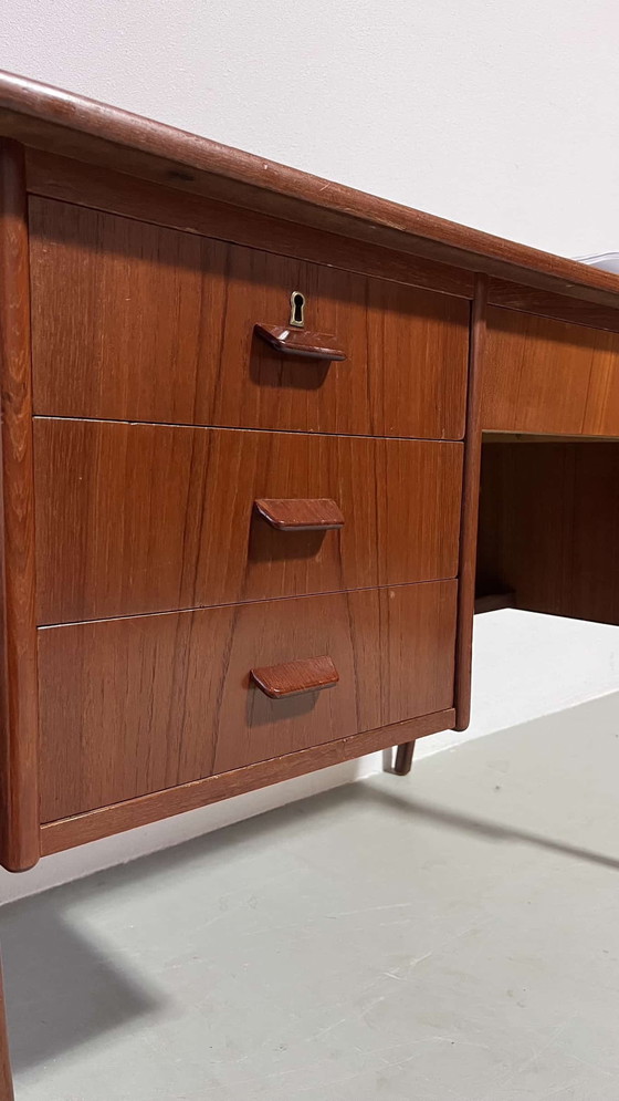 Image 1 of Vintage Deens bureau teak