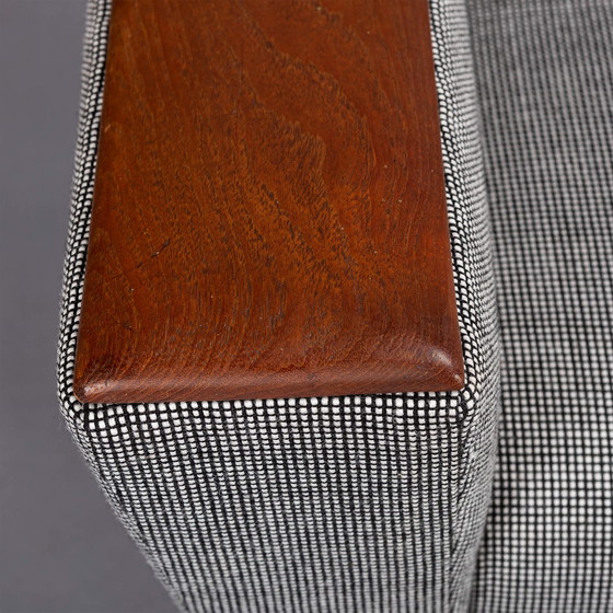 Image 1 of Deense vintage midcentury modern opnieuw gestoffeerde bank