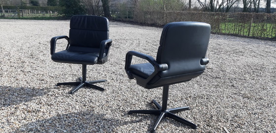 Image 1 of 2x Ahrend de Cirkel fauteuil