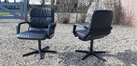 Image 1 of 2x Ahrend de Cirkel fauteuil