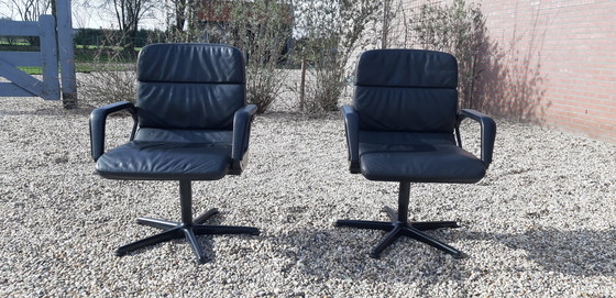 Image 1 of 2x Ahrend de Cirkel fauteuil