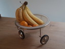 Arnout Visser Fruit on wheels fruitschaal