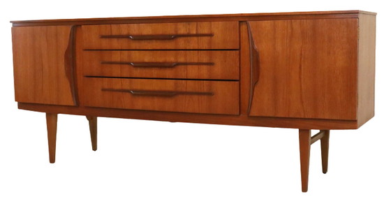 Image 1 of Vintage Beautility 'Weyhill' sideboard dressoir kast tv meubel