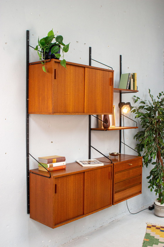 Image 1 of Wandplank String WHB Vintage Midcentury Teak