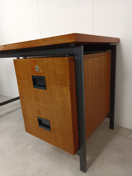 Image 1 of Cees Braakman voor Pastoe vintage bureau
