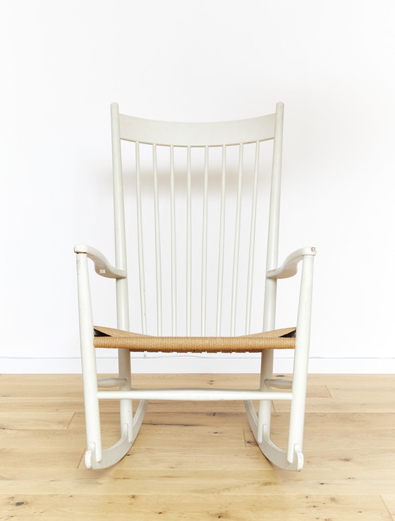 Image 1 of FDB Møbler Schommelstoel J16 van Hans J. Wegner