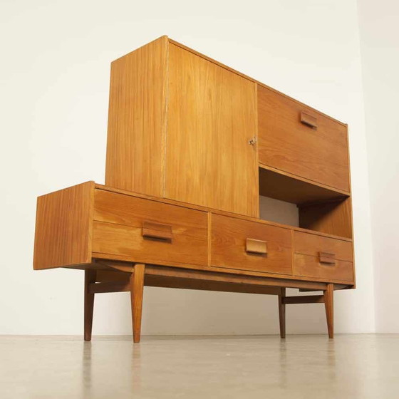 Image 1 of Vintage Deense teakhouten kast