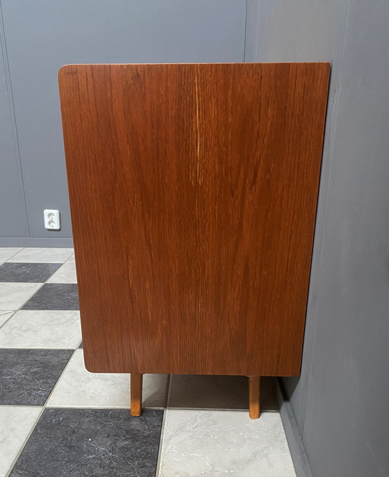 Image 1 of Jiri Jiroutek dressoir roze lades jaren 60 model U-450