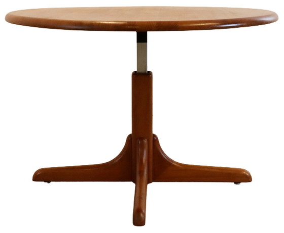 Image 1 of Ronde in hoogte verstelbare eettafel / salontafel 'Madumflud' vintage