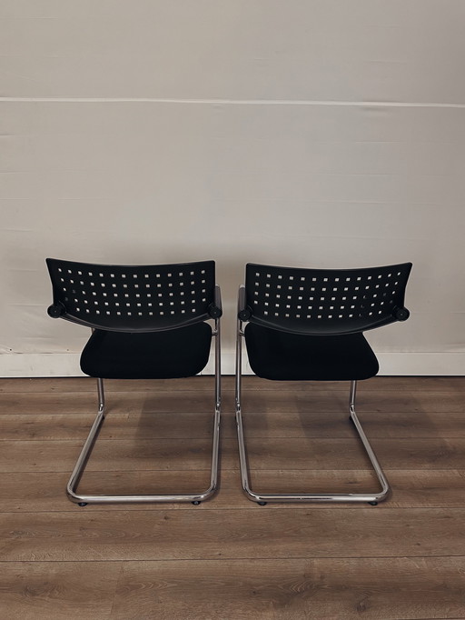 2x Vitra Visavis eetkamerstoelen