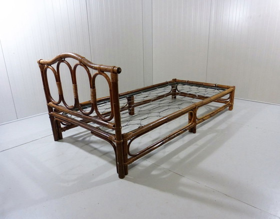 Image 1 of Rotan bed, jaren 70