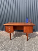 Vintage bureau
