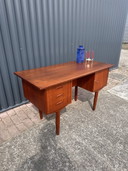 Vintage bureau