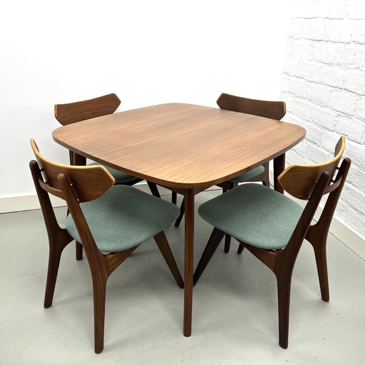 AWA dining room set