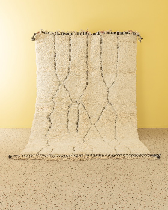 Image 1 of Biographies, Berber Rug, 200 X 258