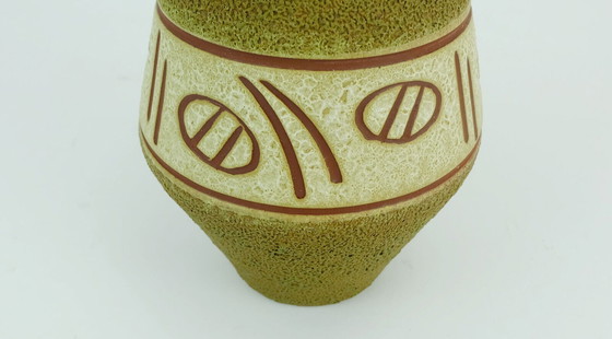 Image 1 of vase en céramique du milieu du siècle décor abstrait émail brut modèle 150/22