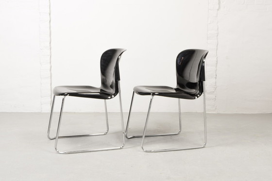 Image 1 of 5 Drabert SM400 stackable dining room chair by Gerd Lange