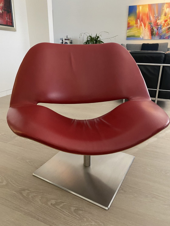 Image 1 of Dema Lips chair