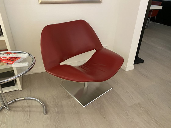 Image 1 of Dema Lips chair