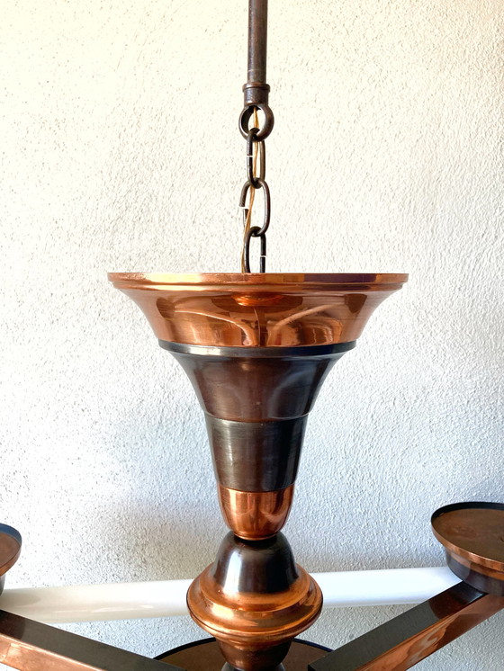 Image 1 of Lampe suspendue vintage en cuivre de style art déco