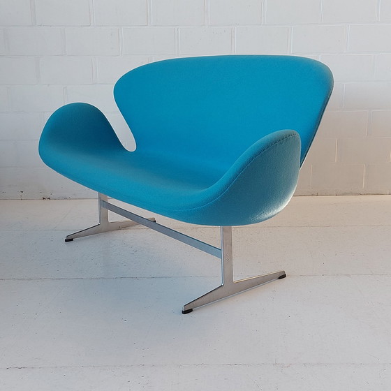 Image 1 of Arne jacobsen canape canapé cygne fritz hansen bleu clair