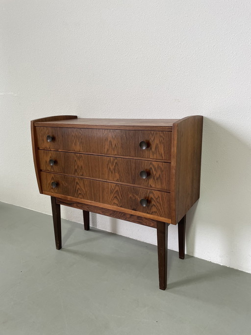 Rosewood chest of drawers