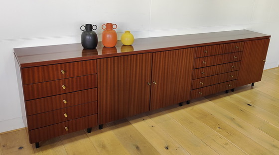 Image 1 of Credenza vintage in palissandro di metà secolo