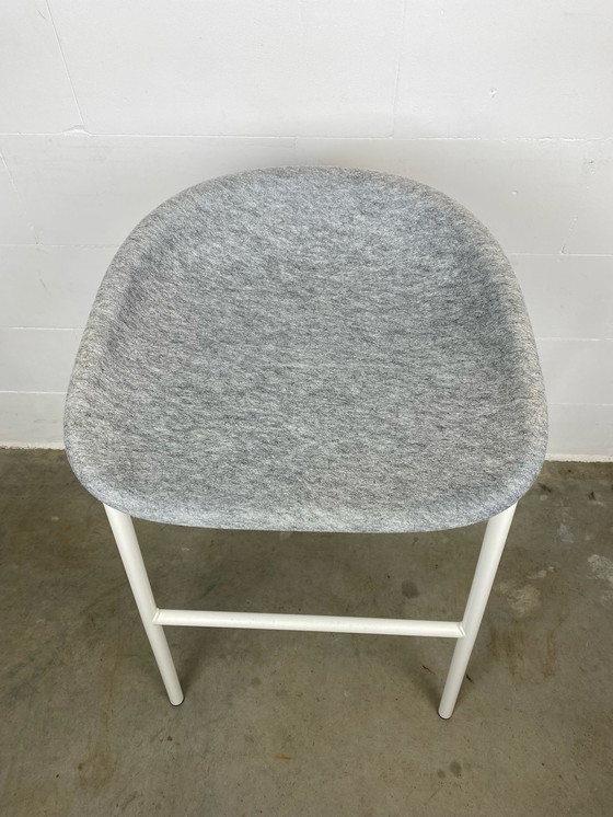 Image 1 of De Vorm LJ 3 cap Felt design Laurens van Wieringen 4x barstool