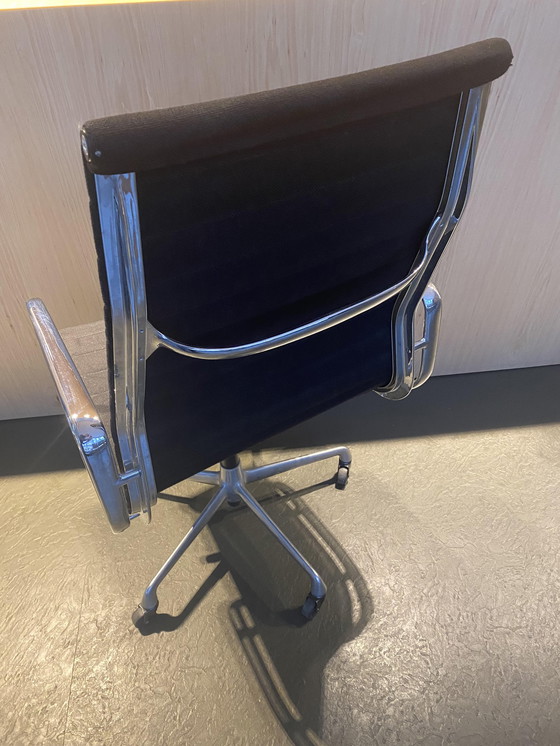 Image 1 of Herman Miller EA 108 office chair