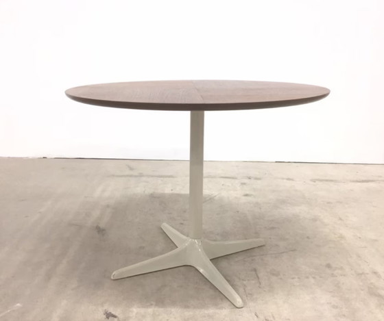 Image 1 of Table d'appoint minimaliste en opale allemande