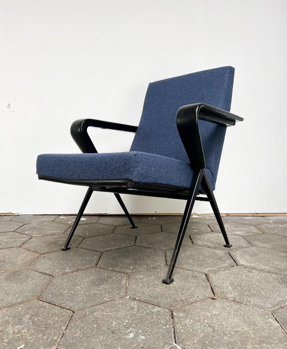 Image 1 of Repose armchair by Friso Kramer for Ahrend the Circle