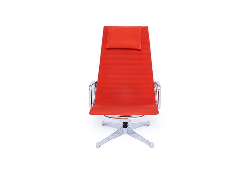 Chaise longue Eames EA 124