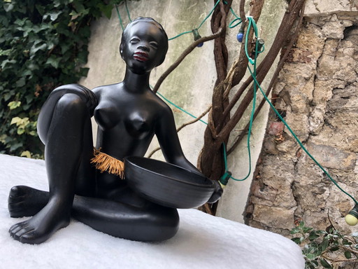Vintage Africanist Sculpture - Porcelain Biscuit - 1950