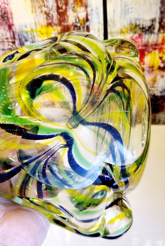 Image 1 of Ciotola vintage in vetro colorato.