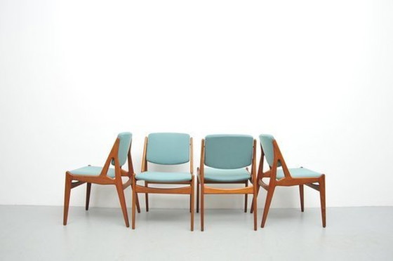 Image 1 of Arne Vodder Ella dining chairs in teak 1960