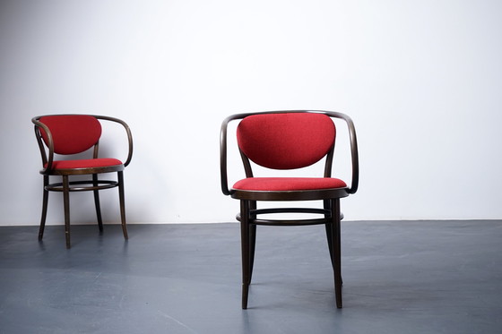 Image 1 of Viennese vintage model 233 P bistro chairs by Thonet, set of 2