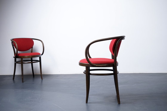 Image 1 of Viennese vintage model 233 P bistro chairs by Thonet, set of 2