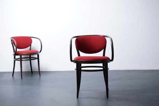 Image 1 of Viennese vintage model 233 P bistro chairs by Thonet, set of 2