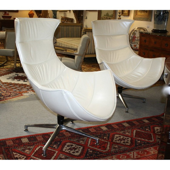 Image 1 of Vintage armchair Shell in pearly white imitation leather, 1980