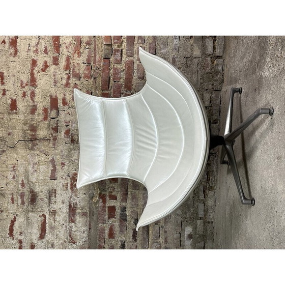 Image 1 of Vintage armchair Shell in pearly white imitation leather, 1980