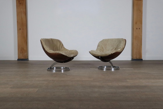 Image 1 of Pair Of Sphere Lounge chairs by Boris Tabacoff for MMM, 1970s