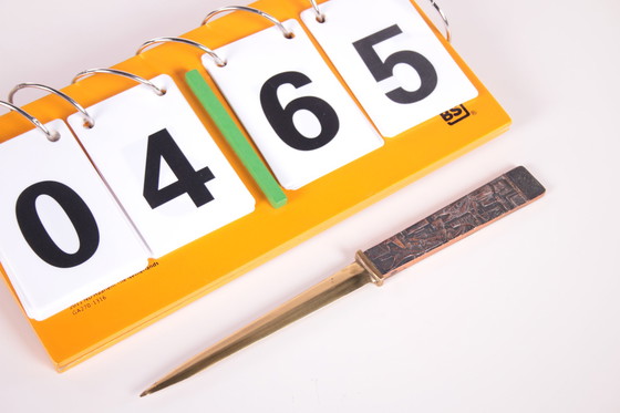 Image 1 of Ancien ouvre-lettres vintage avec poignée sculptée, Danemark