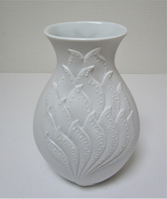 Image 1 of Vase Manfred Frey Ak Kaiser Porcelain Biscuit Plant Design