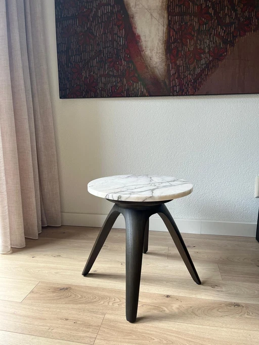 Eiccholtz Side Table/Table Borre Marble Top And Mahogany Legs